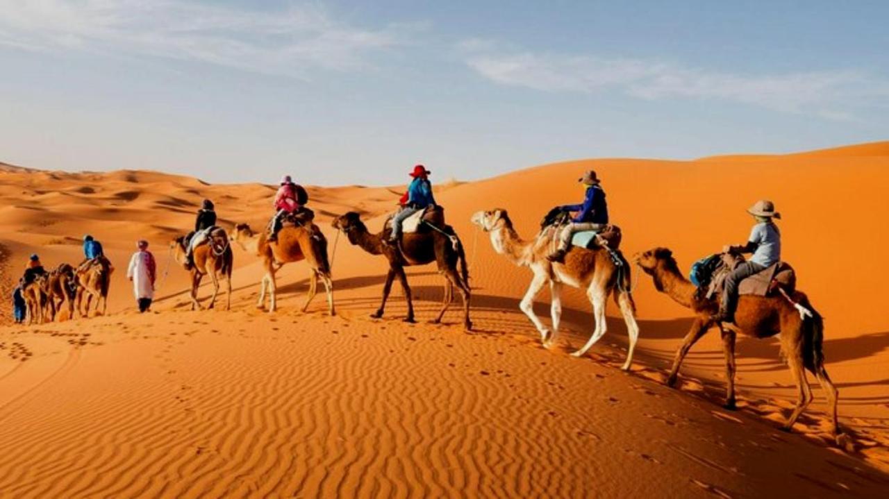 Desert Romantic Camp 메르주가 외부 사진