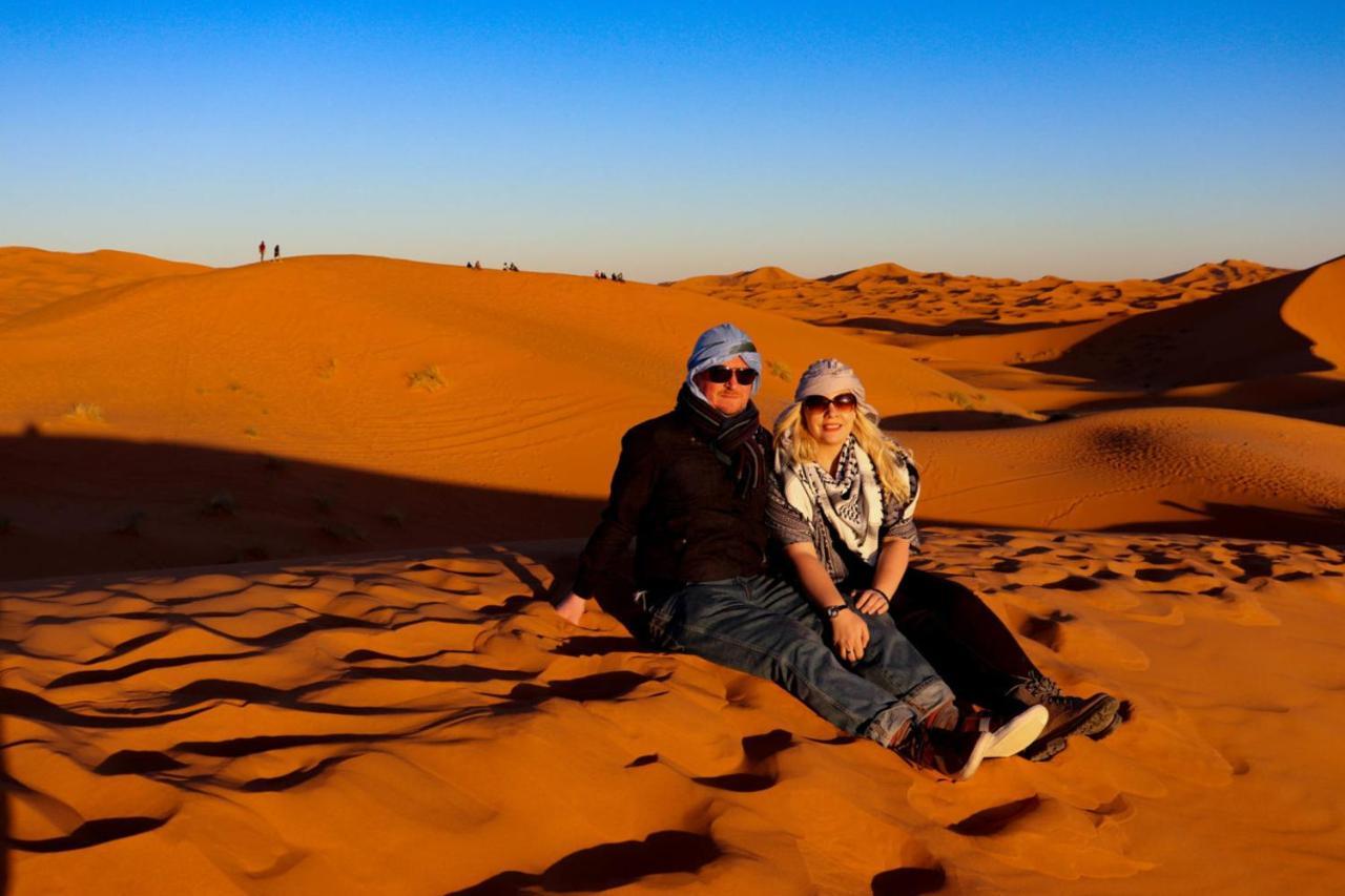 Desert Romantic Camp 메르주가 외부 사진