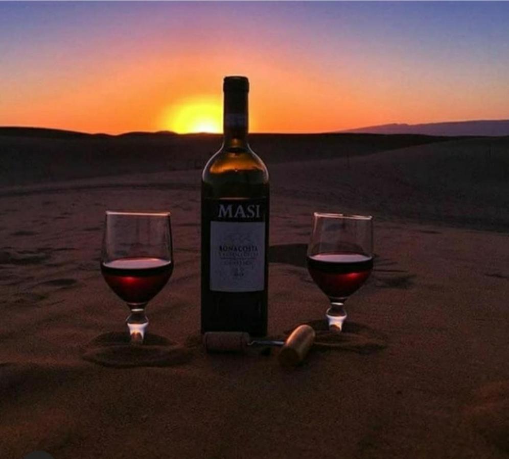 Desert Romantic Camp 메르주가 외부 사진
