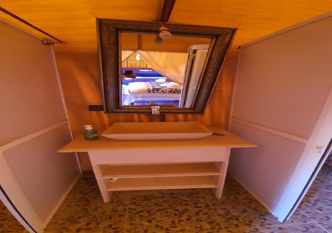 Desert Romantic Camp 메르주가 외부 사진